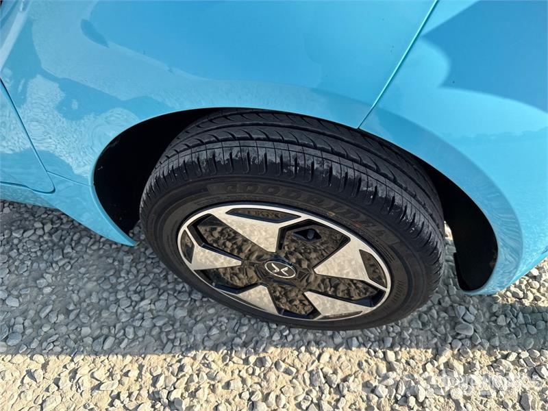 XEV Yoyo Electric 2-Seater Mini-Car Automobile Carros