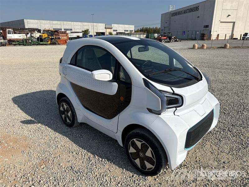 XEV Yoyo Electric 2-Seater Mini-Car Automobile Carros