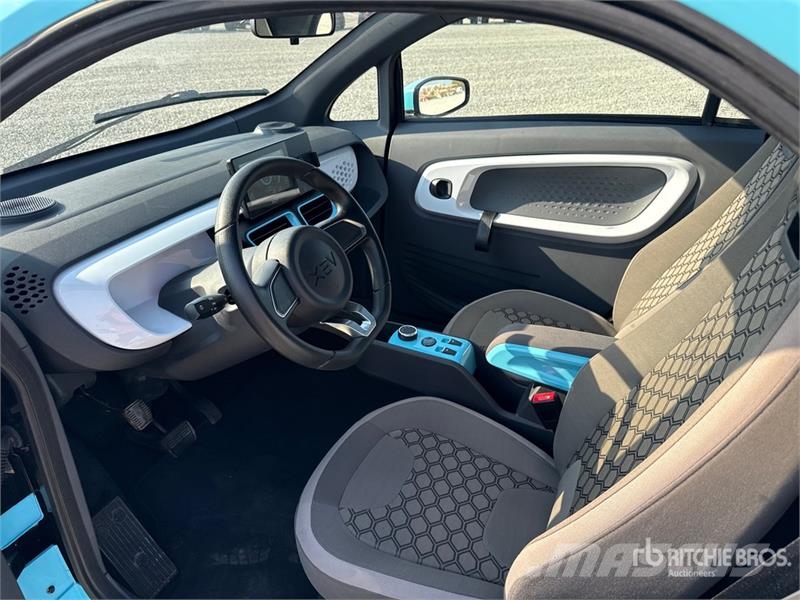 XEV Yoyo Electric 2-Seater Mini-Car Automobile Carros