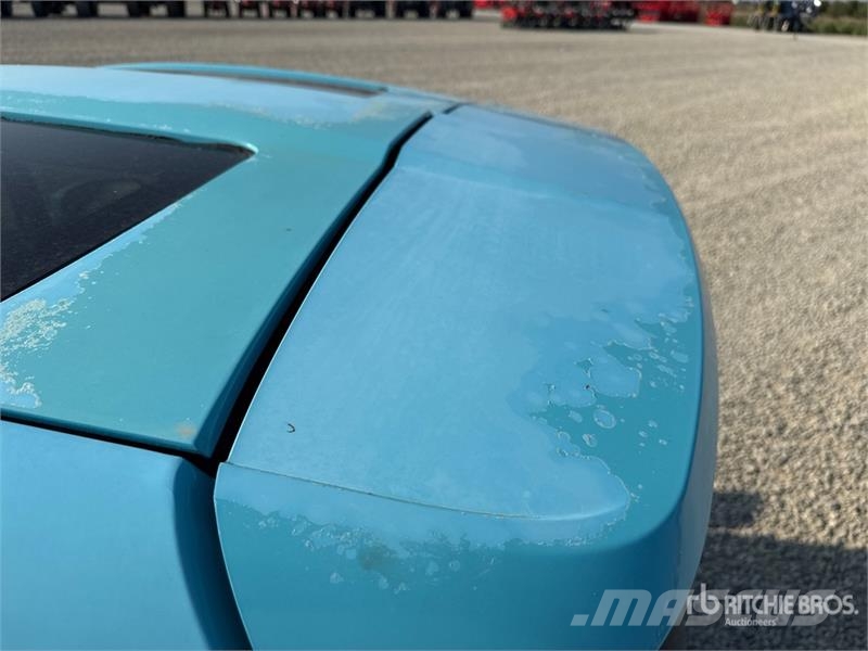 XEV Yoyo Electric 2-Seater Mini-Car Automobile Carros