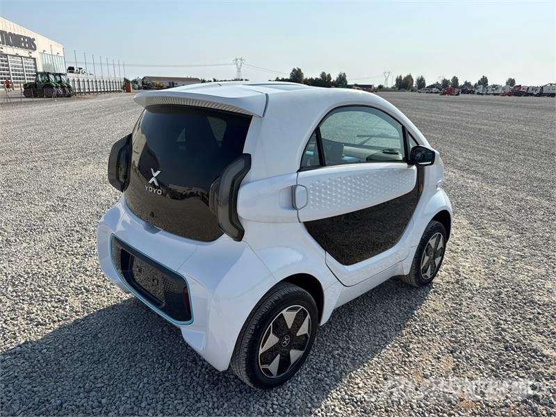 XEV Yoyo Electric 2-Seater Mini-Car Automobile Carros