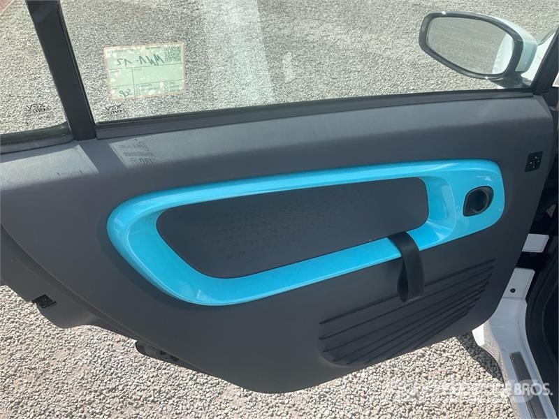  XEV Yoyo Electric Automobile Carros