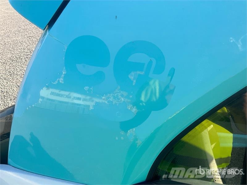 XEV Yoyo Electric Automobile Carros