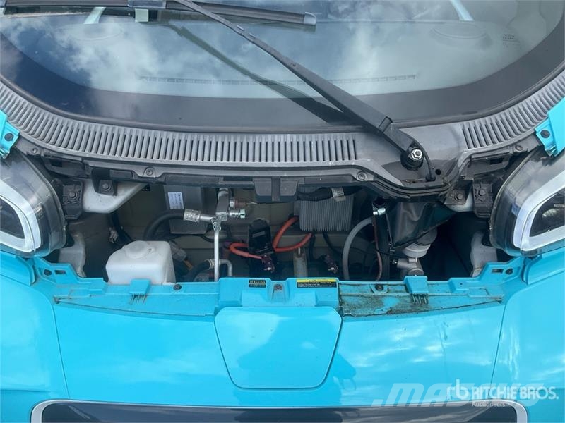 XEV Yoyo Electric Automobile Henkilöautot