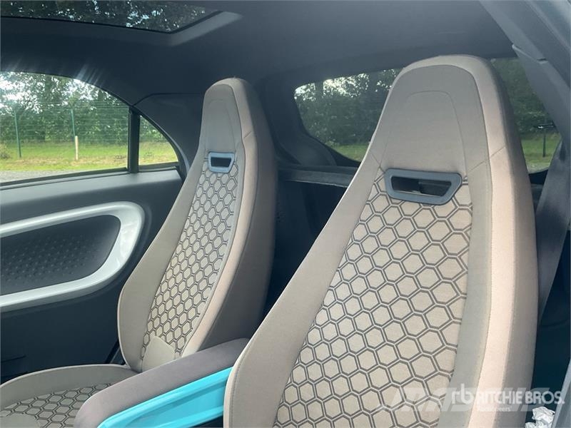 XEV Yoyo Electric Automobile Henkilöautot