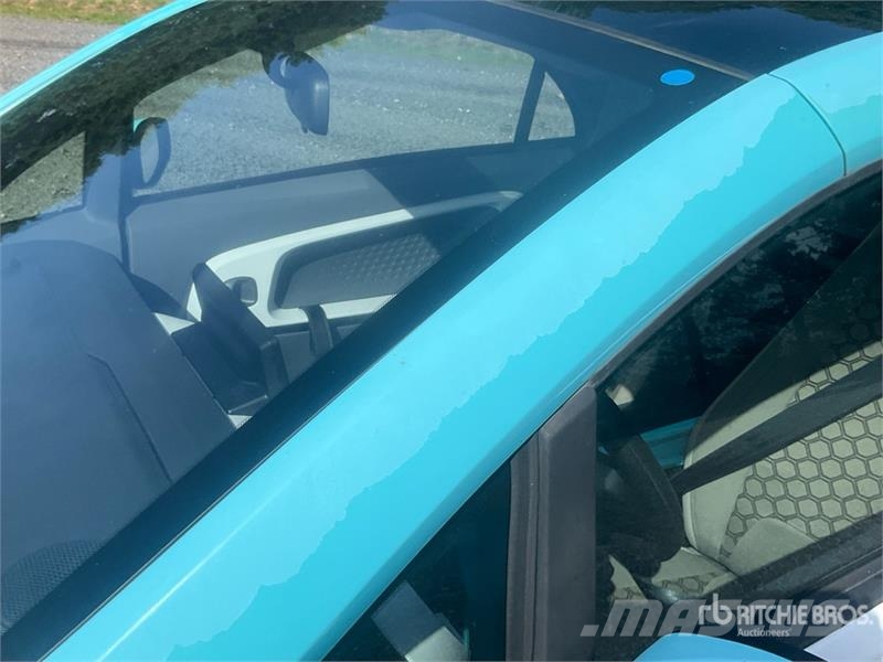 XEV Yoyo Electric Automobile Henkilöautot
