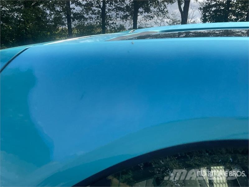 XEV Yoyo Electric Automobile Henkilöautot