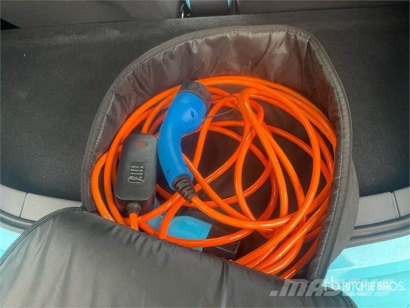 XEV Yoyo Electric Automobile Henkilöautot