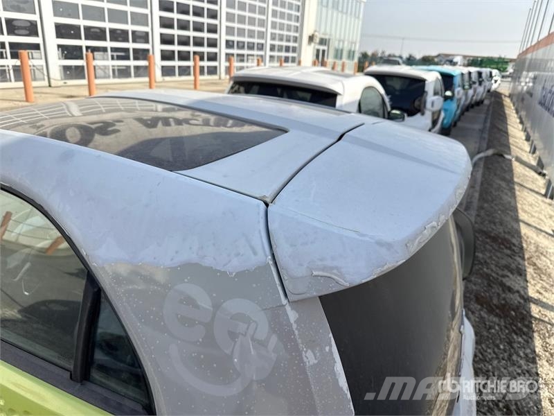 XEV Yoyo Electric Automobile Cars