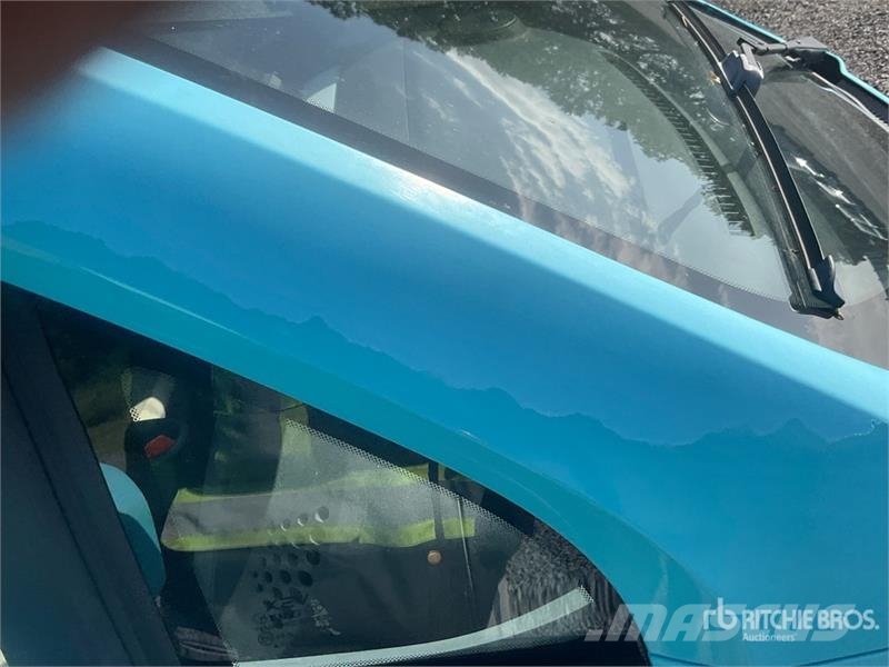 XEV Yoyo Electric Automobile Henkilöautot