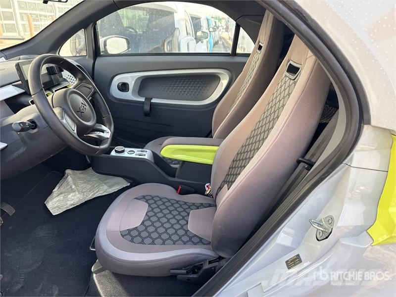 XEV Yoyo Electric Automobile Cars