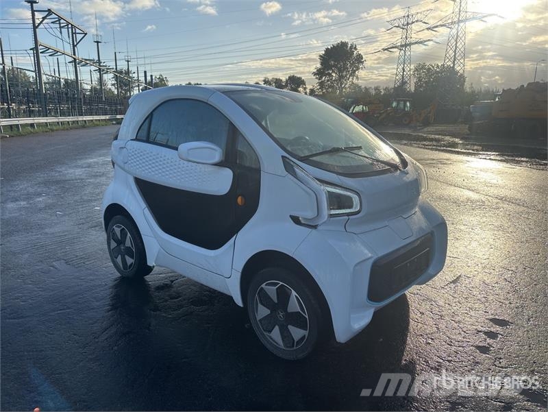 XEV Yoyo Electric electric mini car, 2-seater Auto Auto