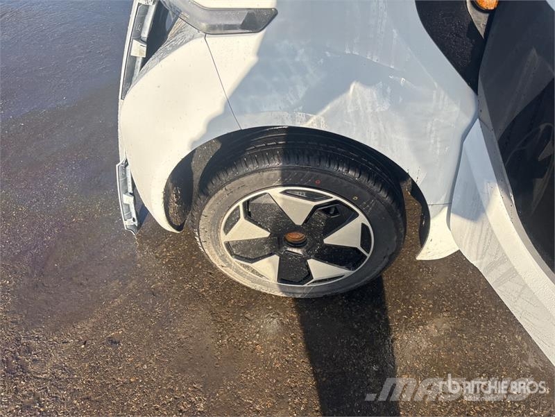 XEV Yoyo Electric electric mini car, 2-seater Auto Auto