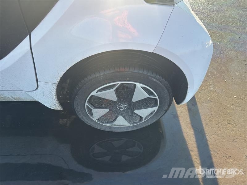 XEV Yoyo Electric electric mini car, 2-seater Auto Auto