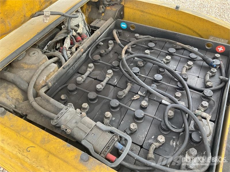 Yale ERP16VT MWB Electric Forklift Empilhadores eléctricos