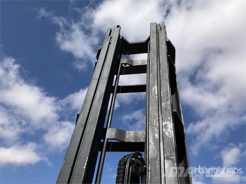 Yale MR 20 H Reach Truck Reach trucks