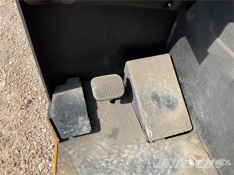 Yale MR 20 H Reach Truck Reach trucks