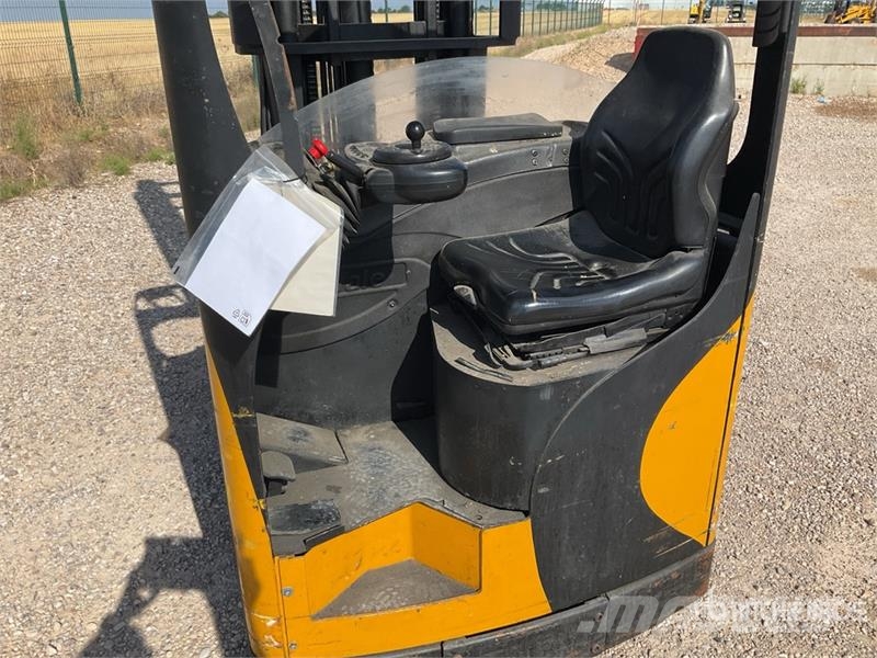 Yale MR 20 H Reach Truck Reach trucks