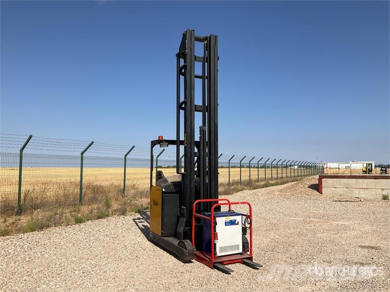 Yale MR 20 H Reach Truck Reach trucks