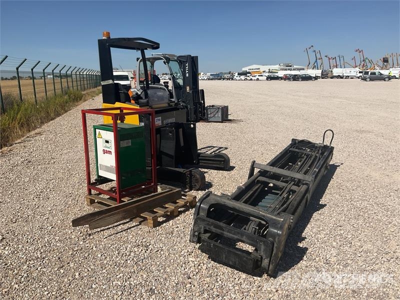 Yale MR14 Reach Truck リーチフォークリフト