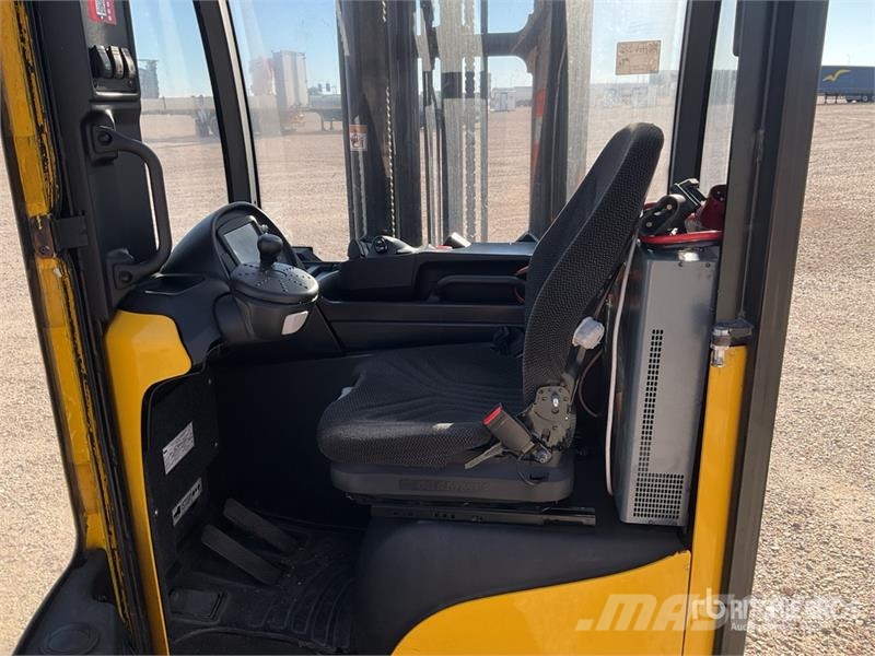 Yale MR16 Reach Truck Viličarji s pomičnim teleskopom