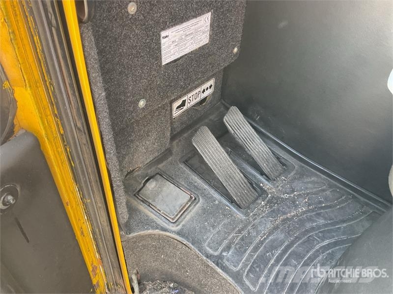Yale MR16 Reach Truck Viličarji s pomičnim teleskopom