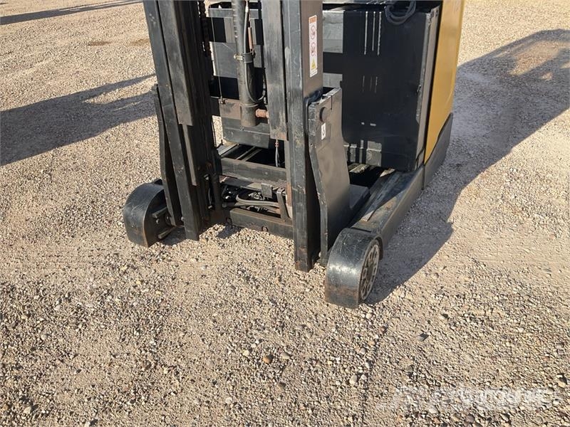 Yale MR16 Reach Truck Viličarji s pomičnim teleskopom