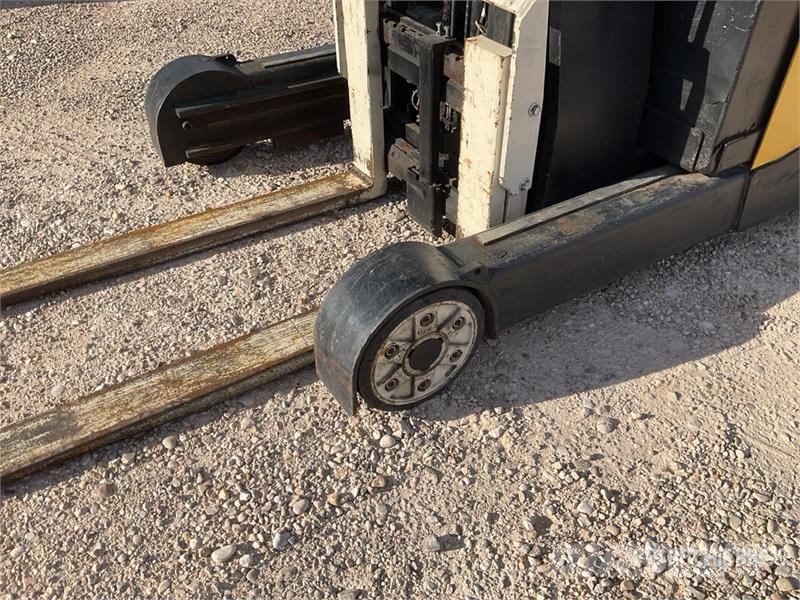 Yale MR16 Reach Truck Viličarji s pomičnim teleskopom