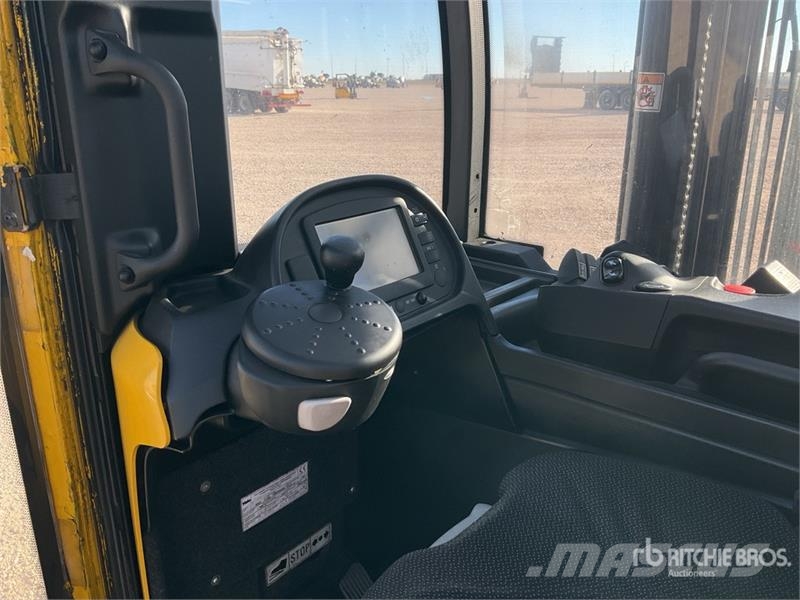 Yale MR16 Reach Truck Viličarji s pomičnim teleskopom