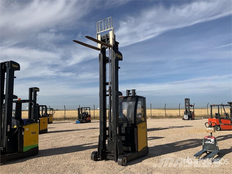 Yale MR16 Reach Truck Viličarji s pomičnim teleskopom