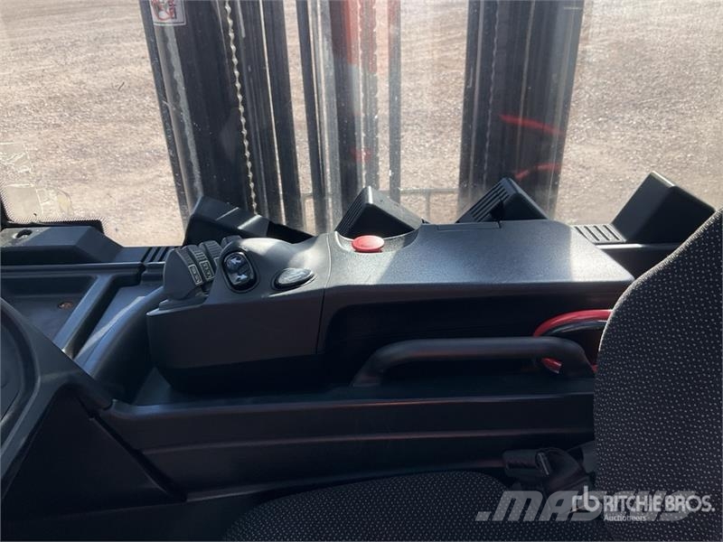 Yale MR16 Reach Truck Viličarji s pomičnim teleskopom