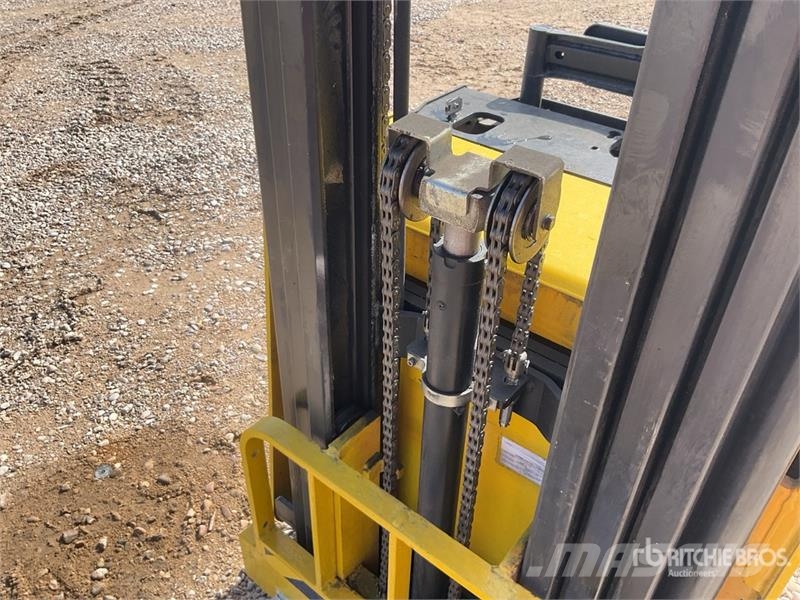 Yale MS15X Electric Stacker (Inoperable) Selvkørende stablere