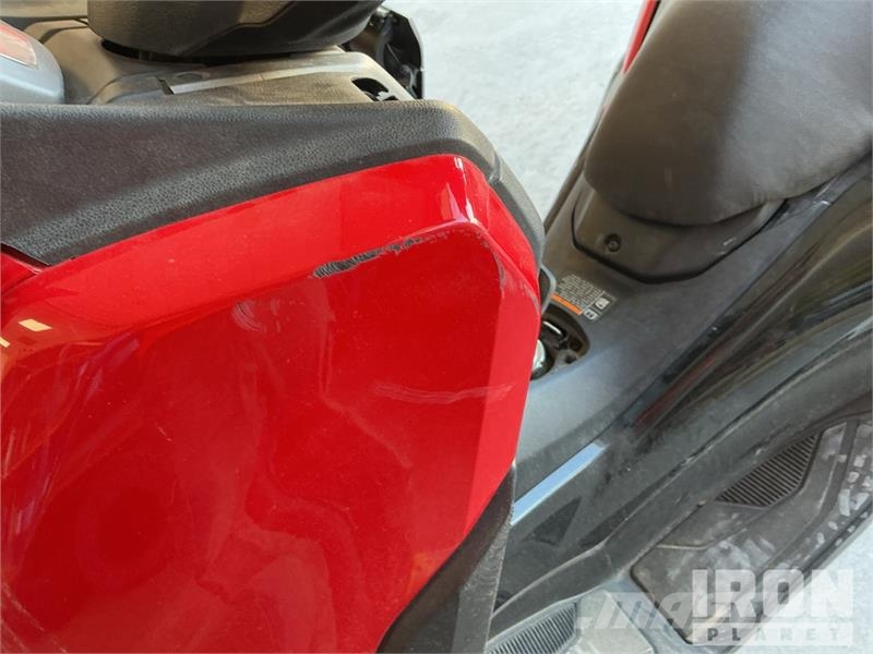 Yamaha NMax Scooter АТВ