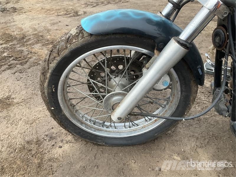 Yamaha Trike (Inoperable) Automobili