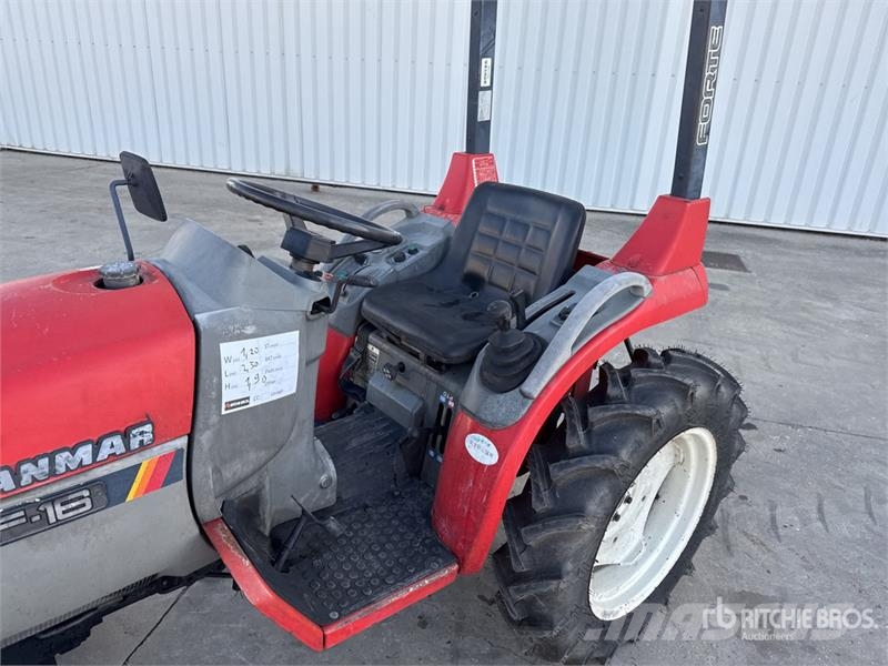 Yanmar AF16 4WD Tracteur Utilitaire Utility Tractor جرارات مدمجة