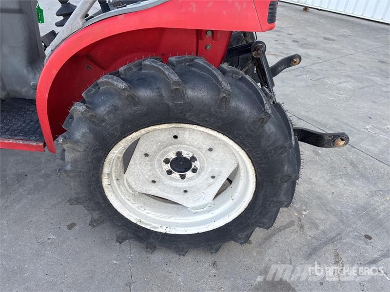 Yanmar AF16 4WD Tracteur Utilitaire Utility Tractor جرارات مدمجة