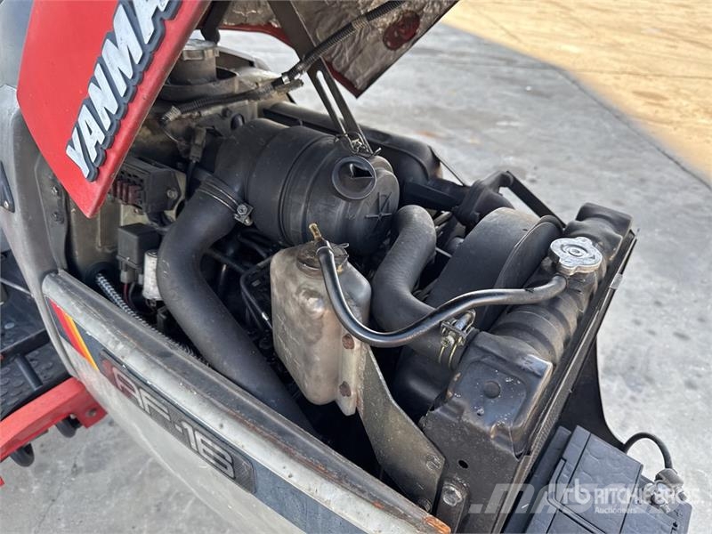 Yanmar AF16 4WD Tracteur Utilitaire Utility Tractor جرارات مدمجة