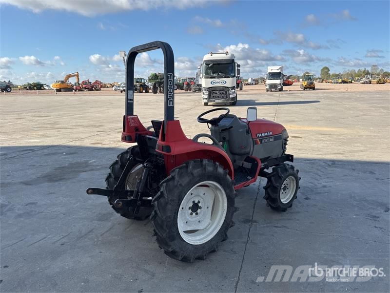 Yanmar AF16 4WD Tracteur Utilitaire Utility Tractor جرارات مدمجة