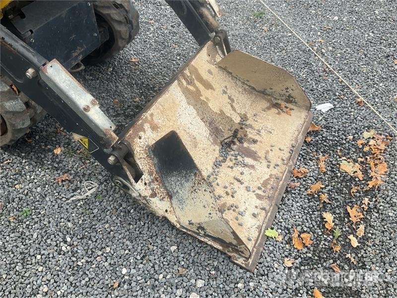 Yanmar C08 Stand-On Self-Loading Mini Tracked Dumper (Ino Mini tombereau