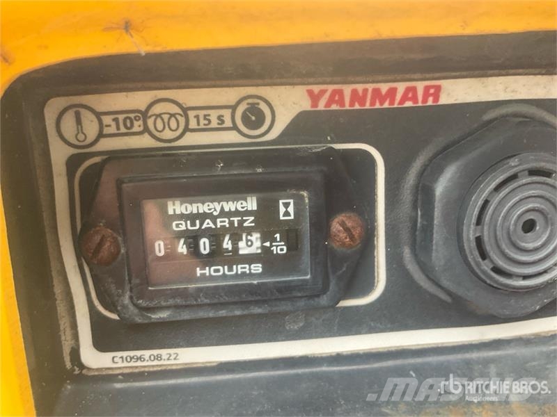 Yanmar C08 Stand-On Self-Loading Mini Tracked Dumper (Ino Mini tombereau