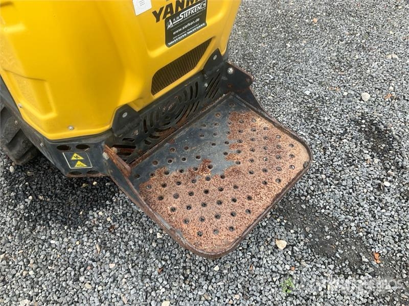 Yanmar C08 Stand-On Self-Loading Mini Tracked Dumper (Ino Mini tombereau