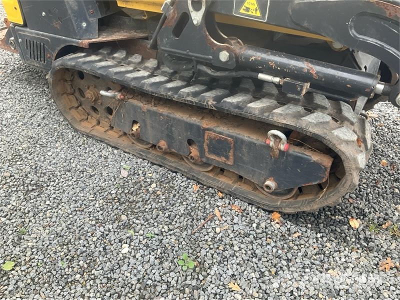 Yanmar C08 Stand-On Self-Loading Mini Tracked Dumper (Ino Mini tombereau