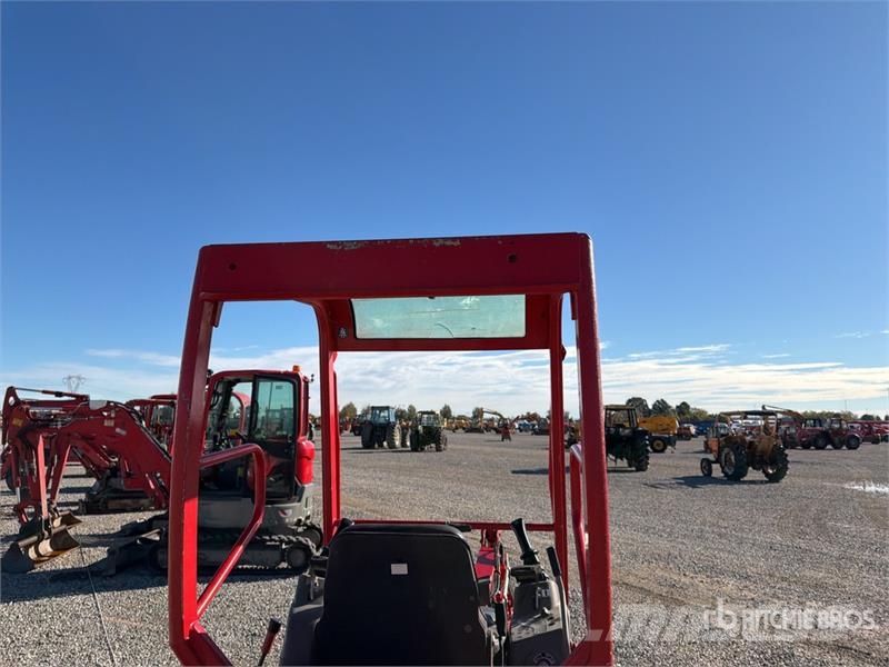 Yanmar SV15 Mini Excavator (Inoperable) 小型挖掘机