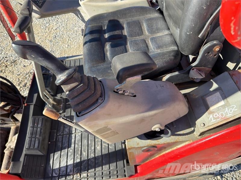 Yanmar SV16 小型挖掘机