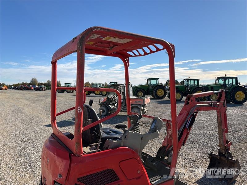 Yanmar SV16 小型挖掘机