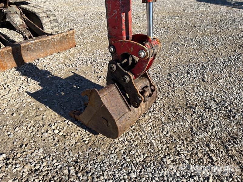 Yanmar SV16 小型挖掘机