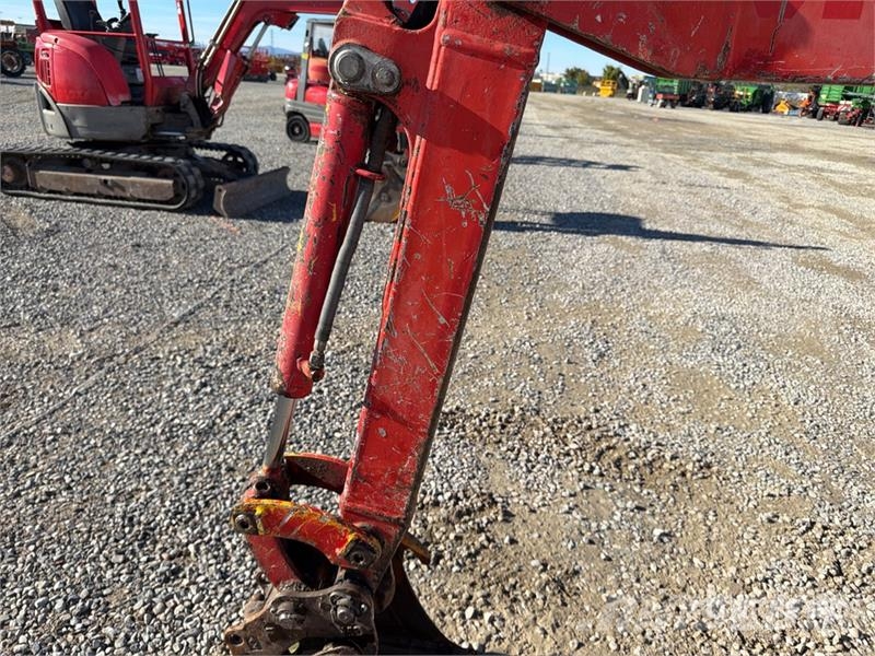 Yanmar SV16 小型挖掘机