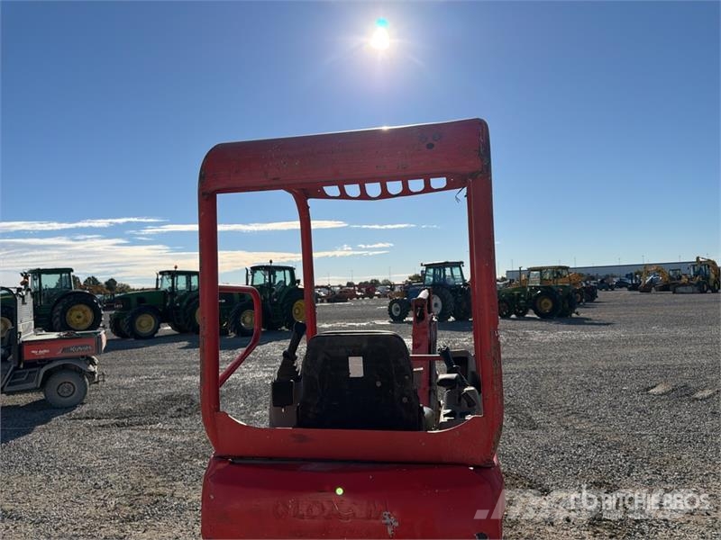 Yanmar SV16 小型挖掘机