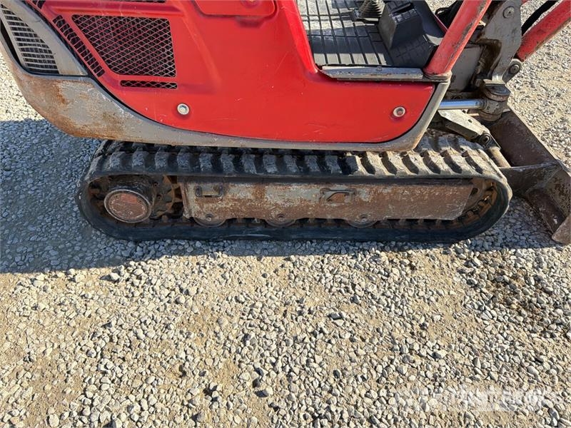 Yanmar SV16 小型挖掘机