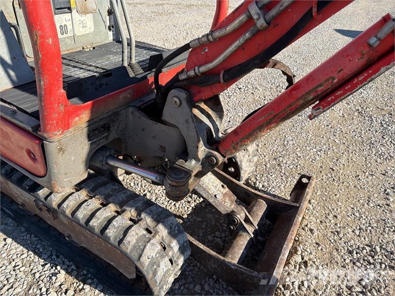 Yanmar SV16 小型挖掘机